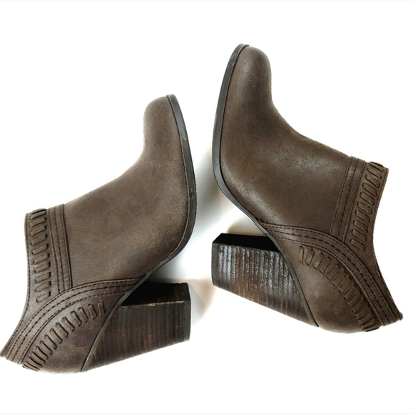 Carlos Santana Rollins Ankle Booties - Picture 4 of 9